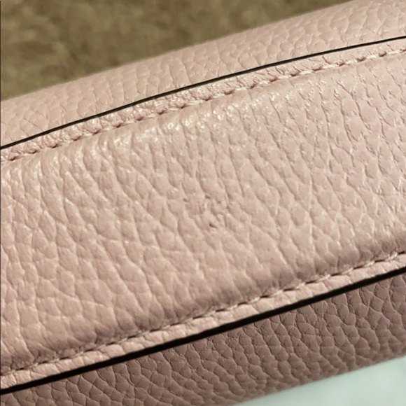 Coach Cassie - Picture 13 of 14